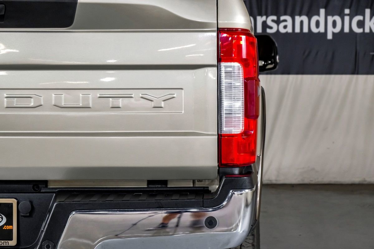 Used 2017 Ford F250 Lariat w/ Chrome Package image 42