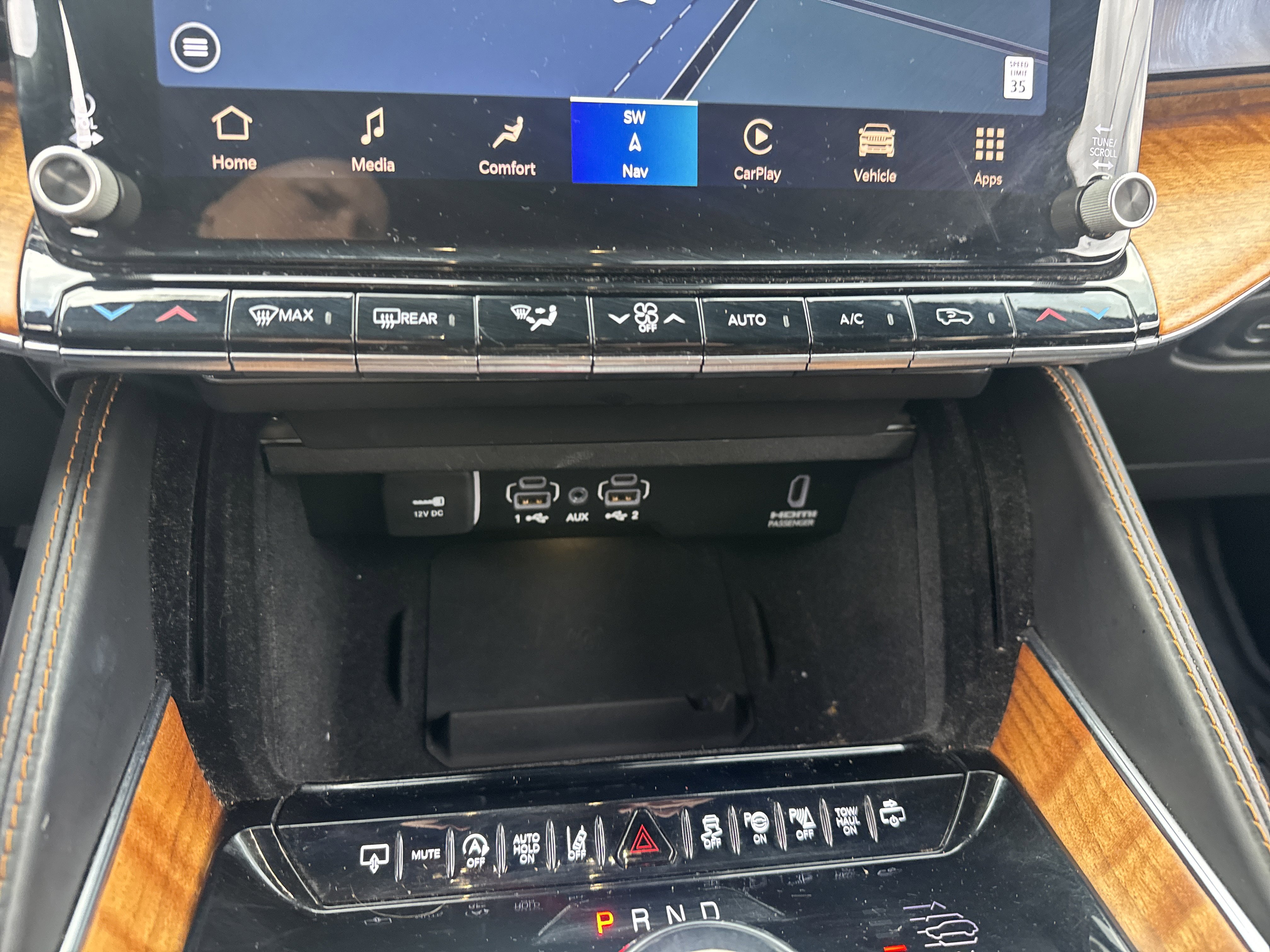 Used 2023 Jeep Grand Wagoneer L Series III image 26