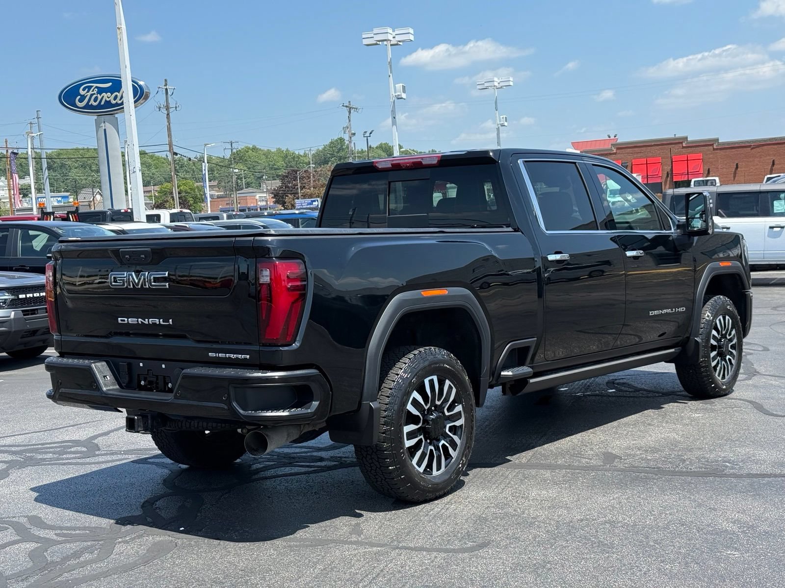 Used 2026 GMC Sierra 2500 Denali Ultimate w/ Max Trailering Package AWD/4WD image 4