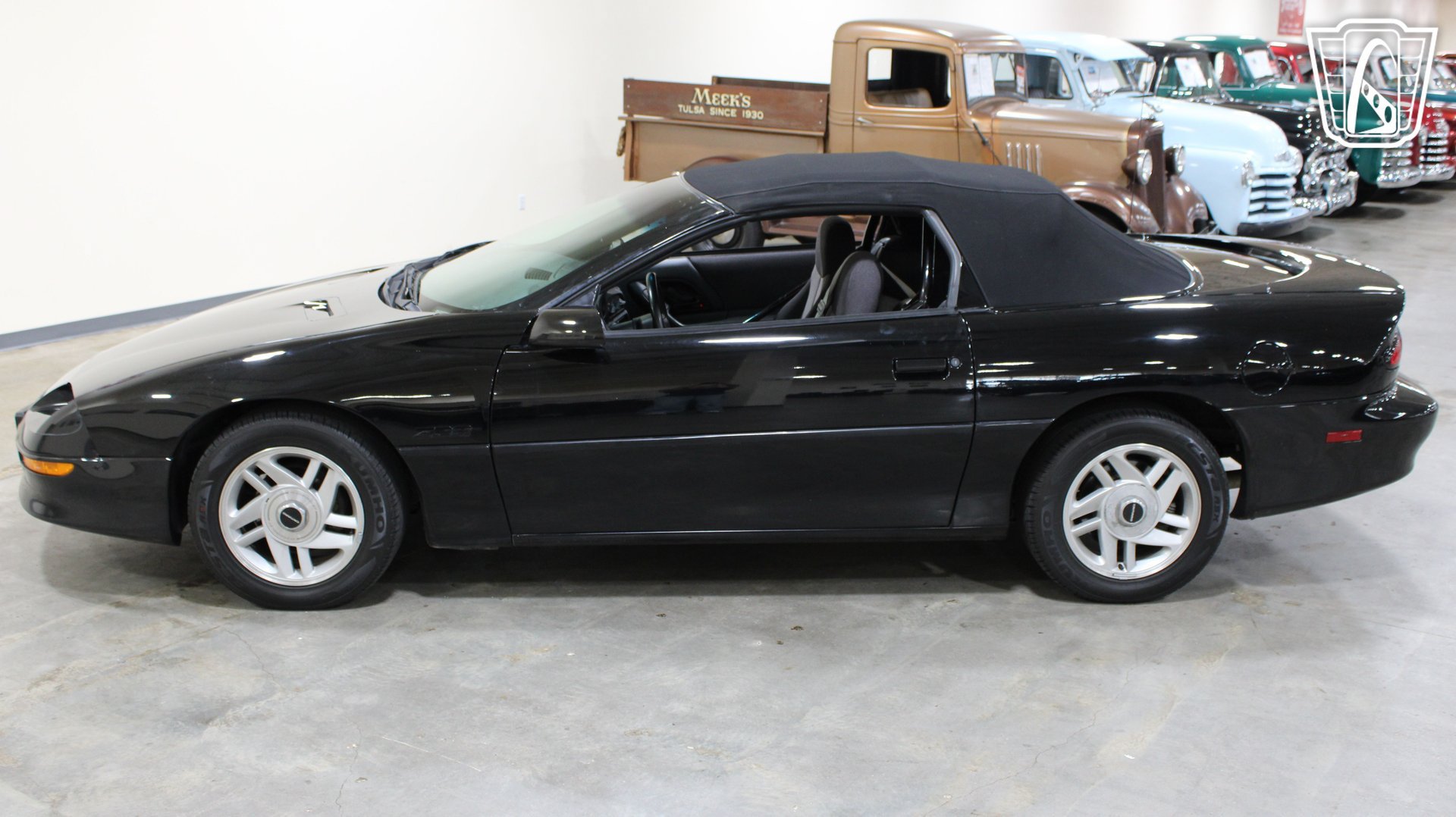 Used 1995 Chevrolet Camaro Z28 RWD image 25
