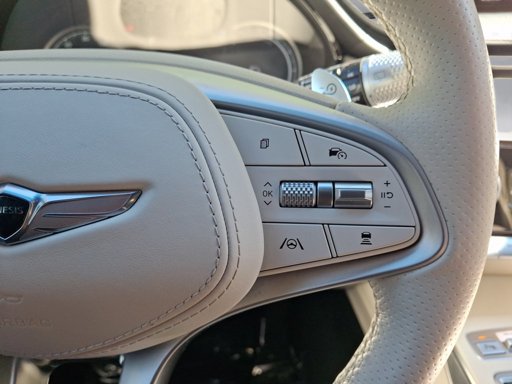 Used 2023 Genesis Electrified GV70 AWD/4WD image 18