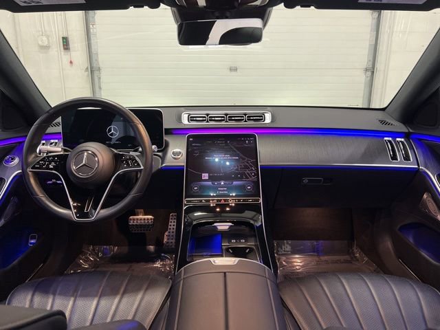 Used 2022 Mercedes-Benz S 500 4MATIC w/ AMG Line Package image 35