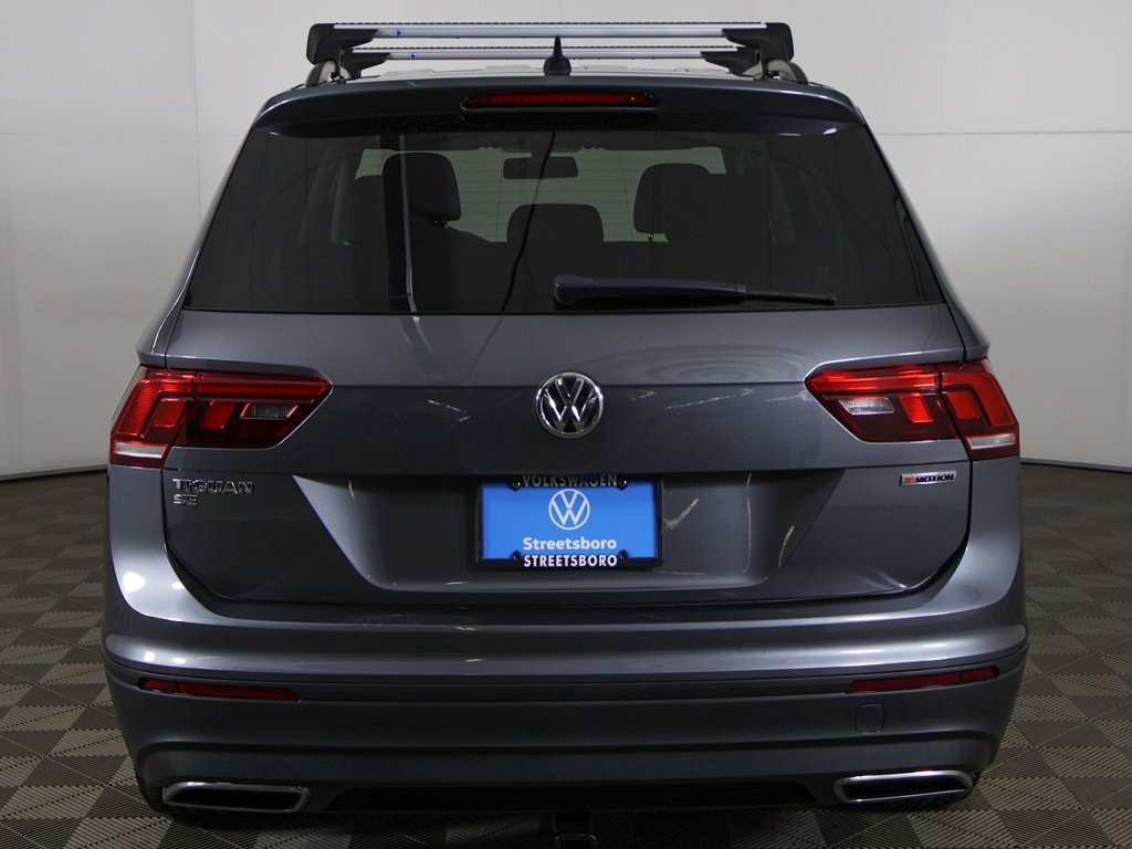Used 2019 Volkswagen Tiguan SE w/ Panoramic Sunroof Package image 11