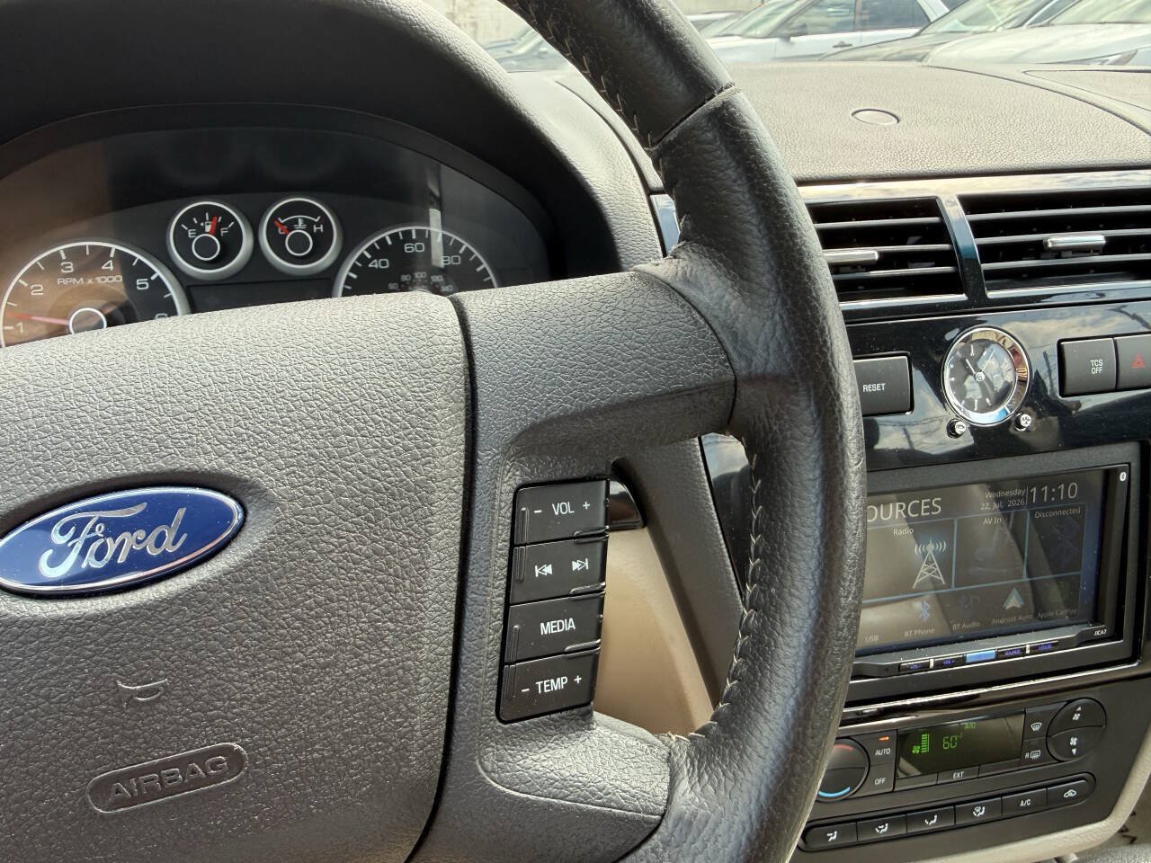 Used 2007 Ford Fusion SEL FWD image 16