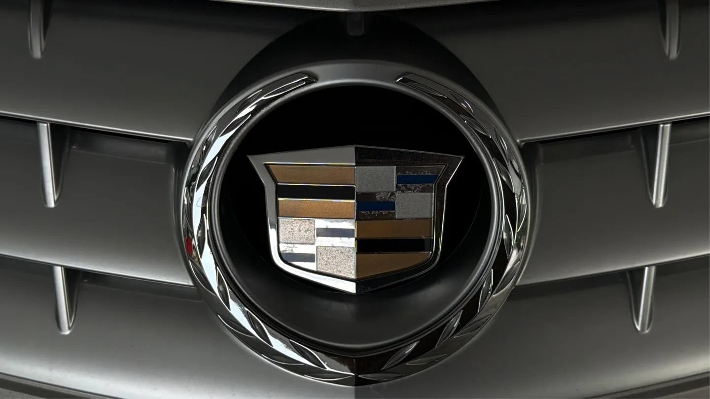 Used 2004 Cadillac XLR RWD image 47