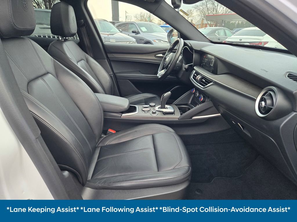 Used 2022 Alfa Romeo Stelvio Ti w/ Active Assist Plus Package image 11