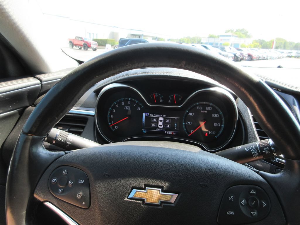 Used 2018 Chevrolet Impala Premier w/ Premier Confidence Package FWD image 29
