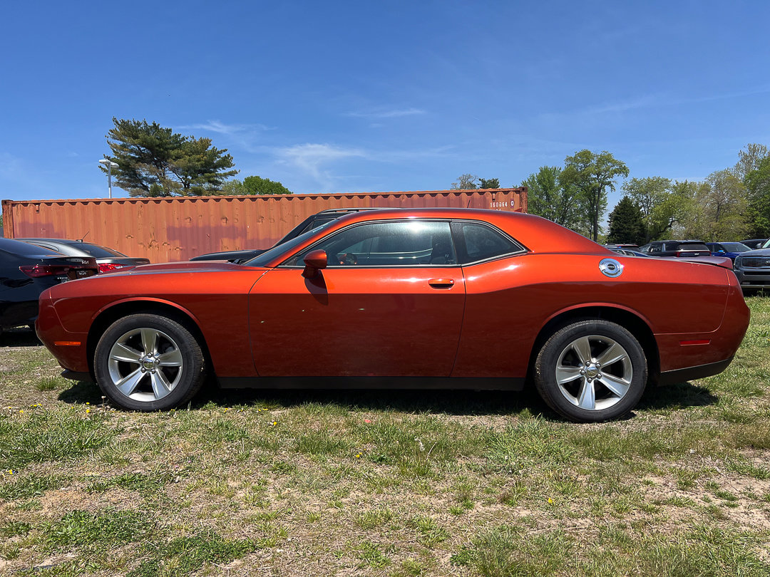 Used 2022 Dodge Challenger SXT w/ Cold Weather Group RWD image 2