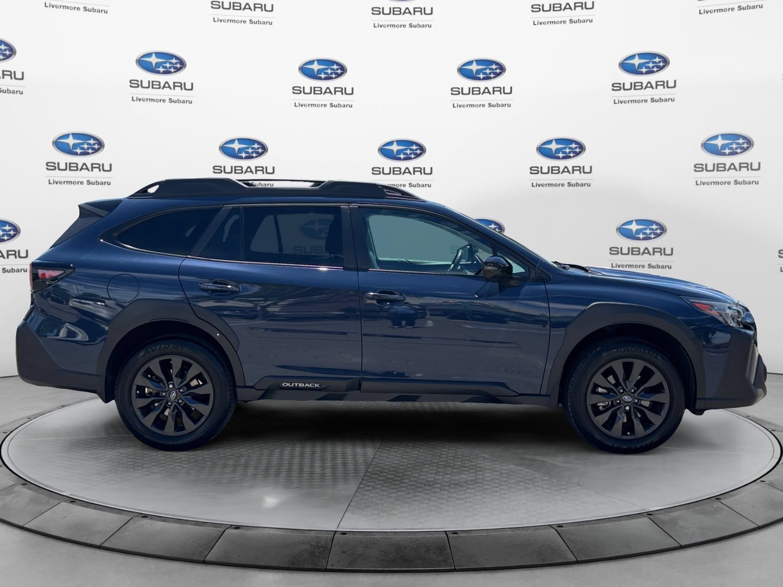 Used 2023 Subaru Outback Onyx Edition AWD/4WD image 6