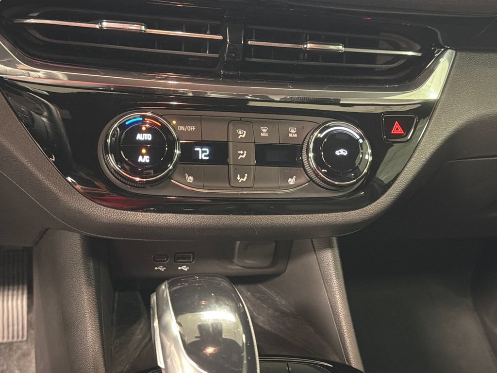 Used 2025 Buick Envista Sport Touring w/ Convenience I Package FWD image 36