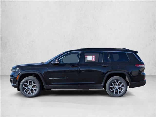 Used 2024 Jeep Grand Cherokee L Limited w/ Luxury Tech Group II image 8