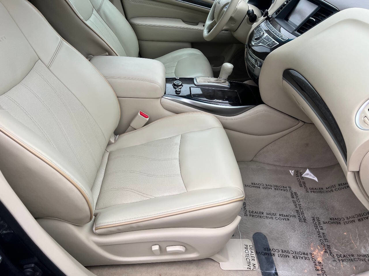 Used 2013 INFINITI JX35 Base AWD 4dr SUV w/ Cargo Pkg image 27