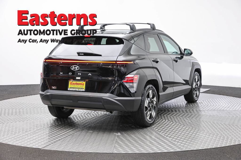Used 2024 Hyundai Kona SEL w/ Convenience Package FWD image 5