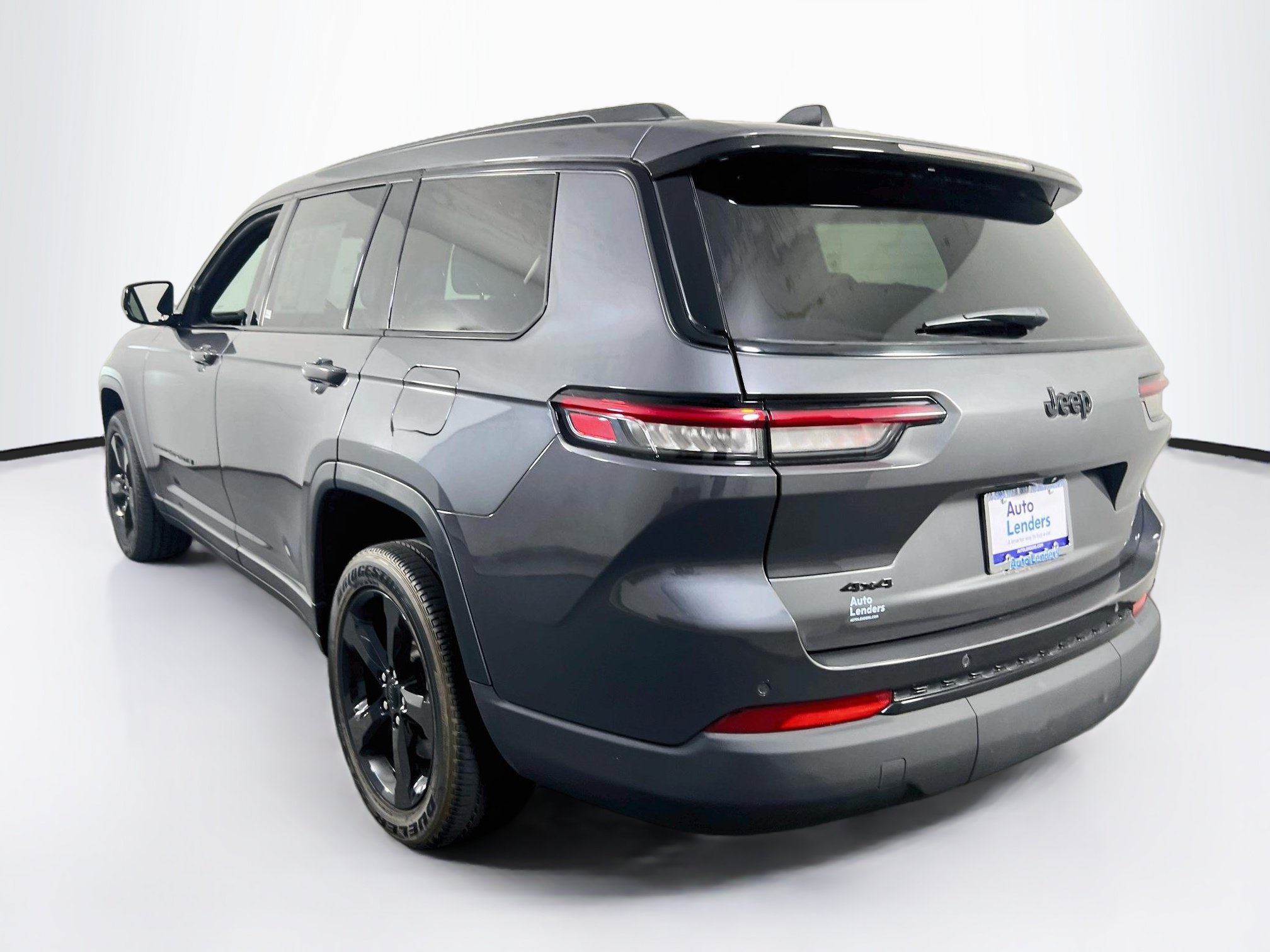 Used 2023 Jeep Grand Cherokee L Laredo AWD/4WD image 7