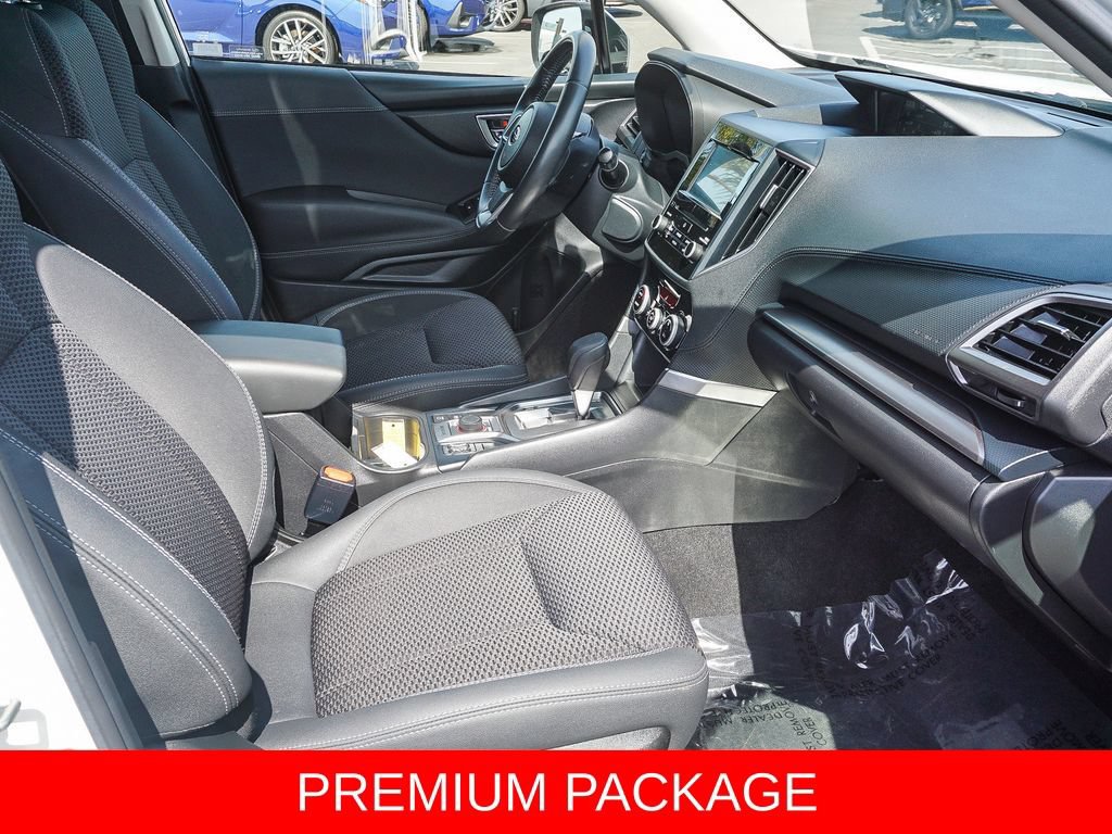 Used 2020 Subaru Forester Premium AWD/4WD image 12