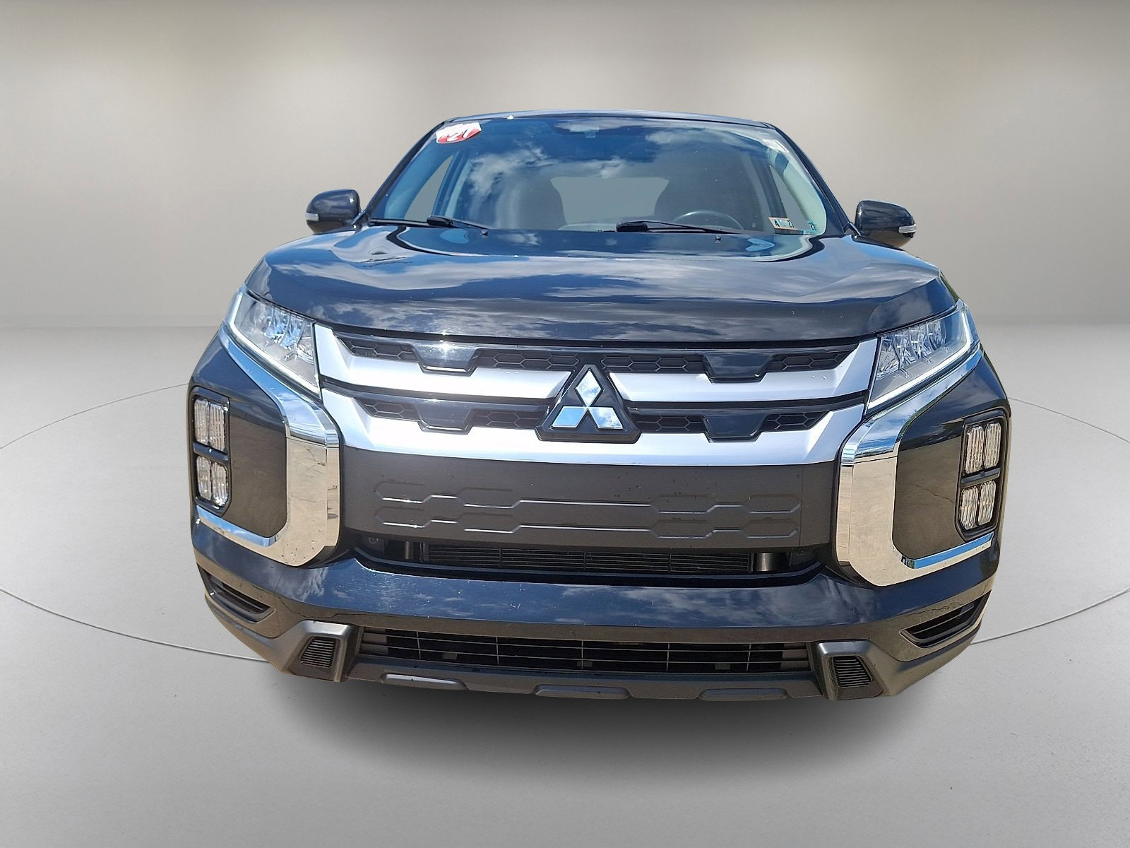 Used 2021 Mitsubishi Outlander Sport SE image 3