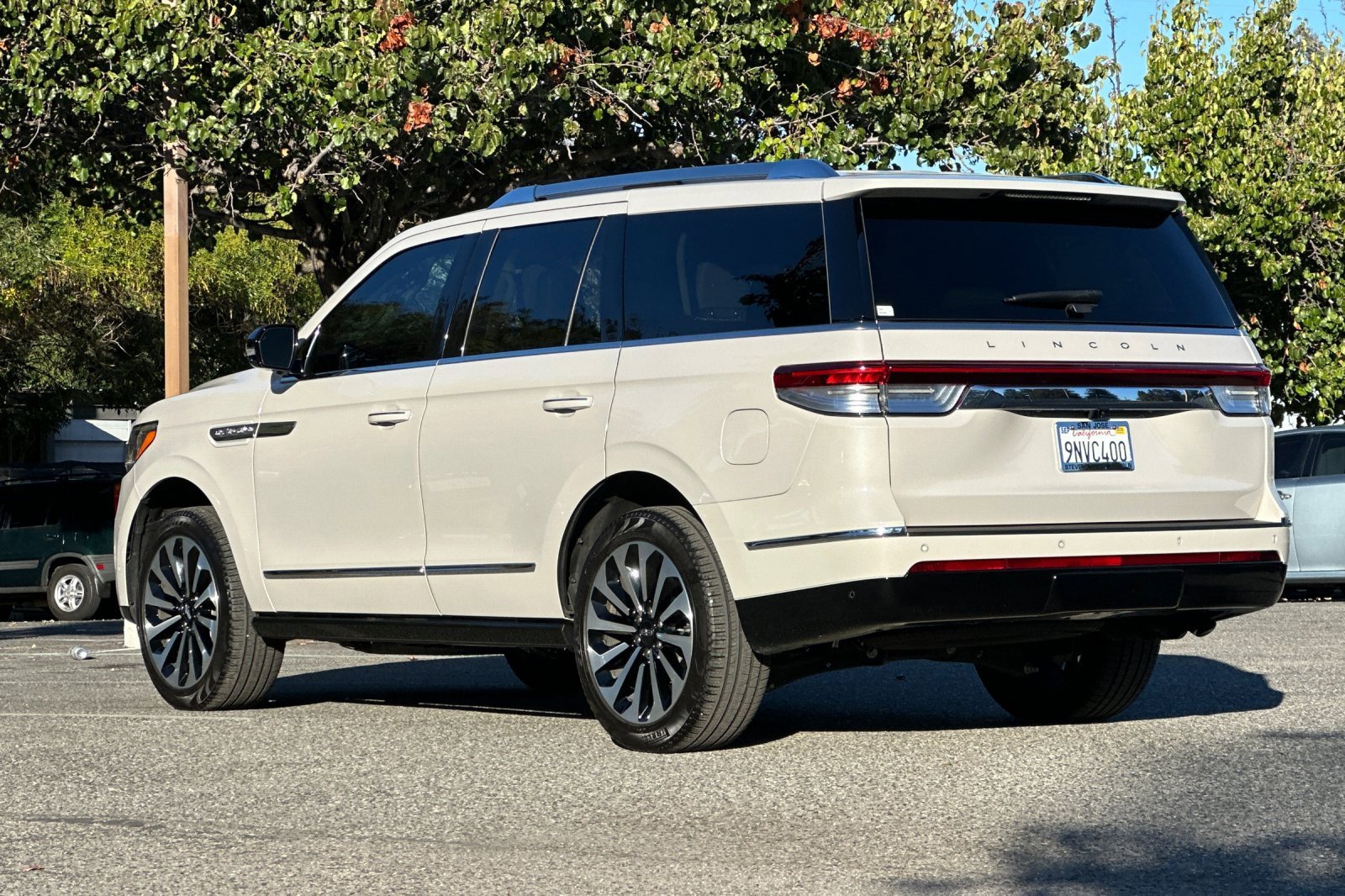 Certified 2024 Lincoln Navigator Reserve image 6