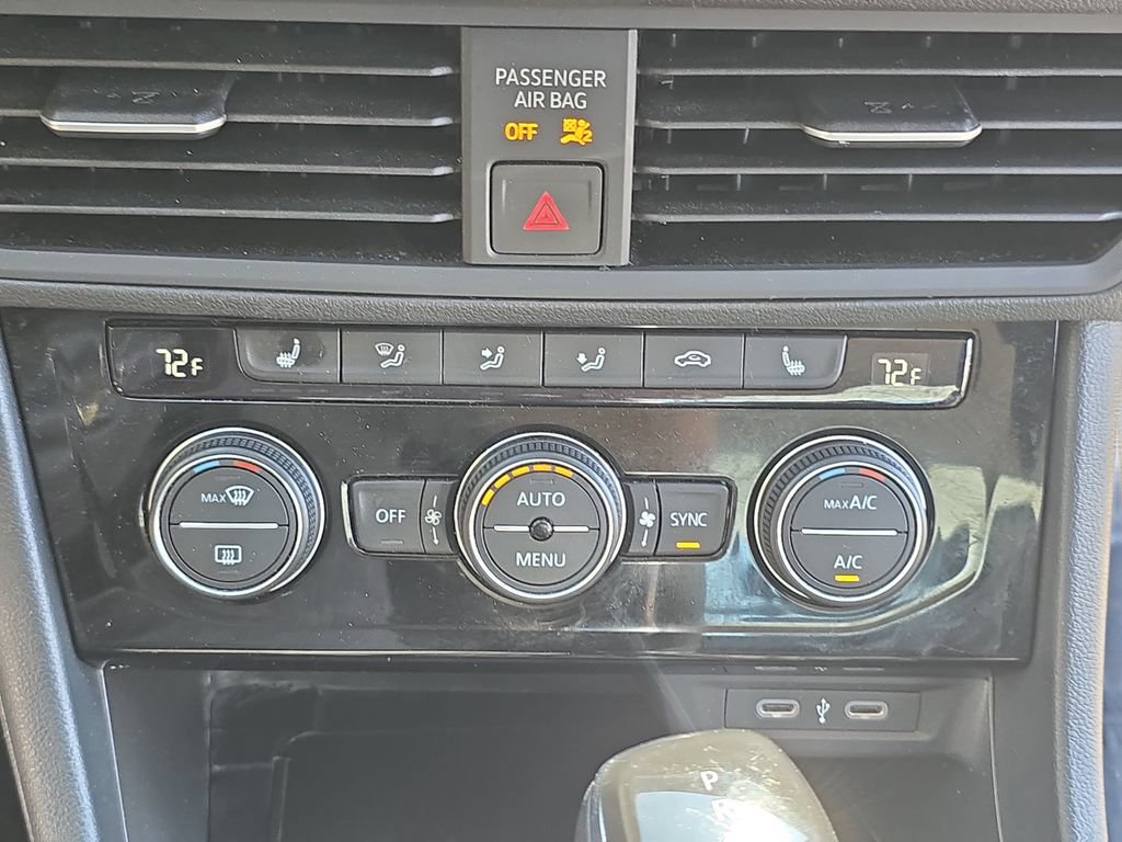 Used 2024 Volkswagen Jetta SE FWD image 20
