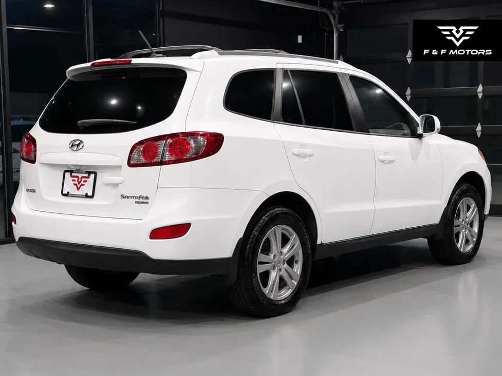 Used 2011 Hyundai Santa Fe SE w/ Premium Pkg 3 AWD/4WD image 3