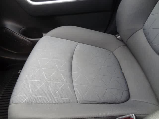 Used 2020 Toyota RAV4 XLE w/ Convenience Package AWD/4WD image 16