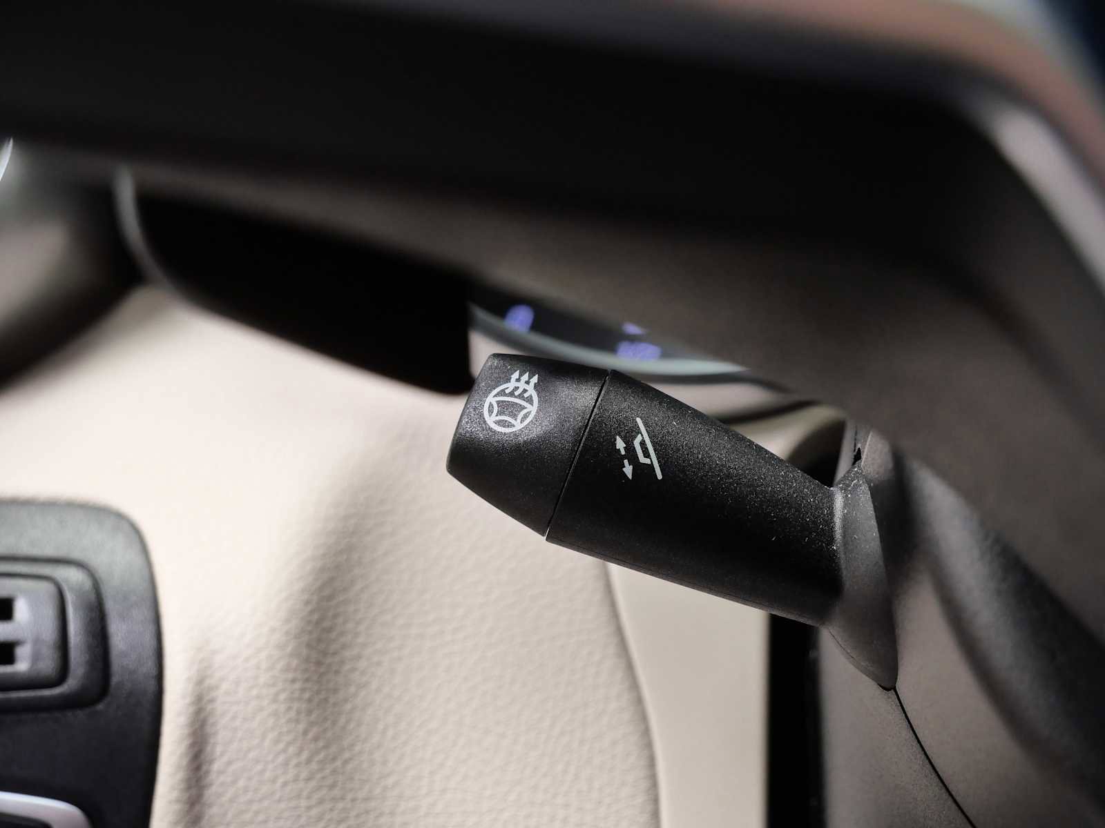 Used 2022 Mercedes-Benz GLC 300 4MATIC image 28