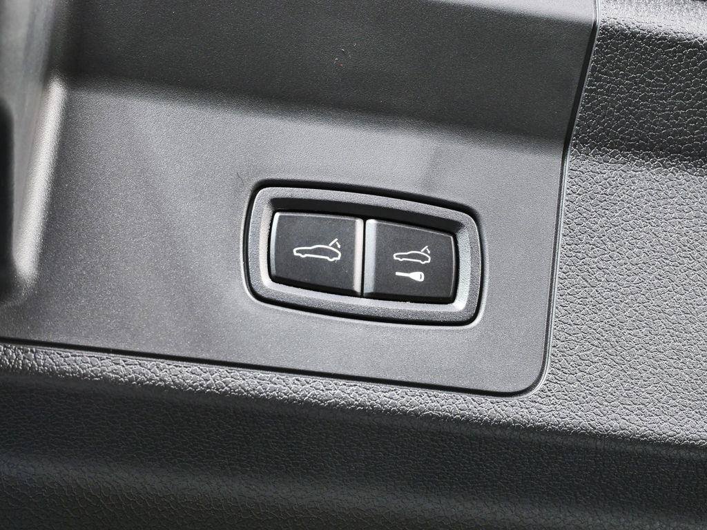 New 2026 Porsche Panamera 4 AWD/4WD image 37