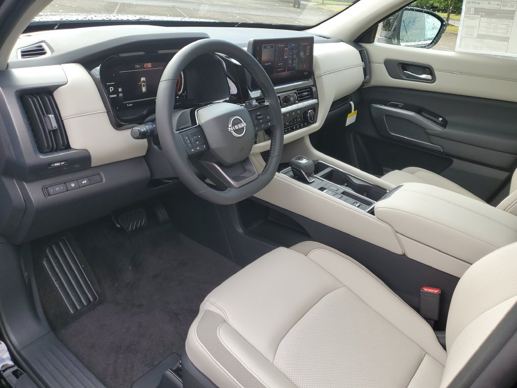 New 2026 Nissan Pathfinder SL FWD image 21