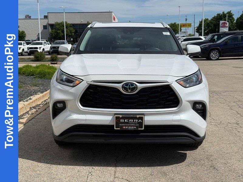 Used 2024 Toyota Highlander XLE AWD/4WD image 8