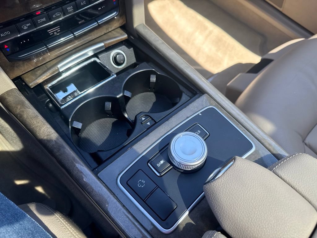 Used 2010 Mercedes-Benz E 350 Sedan image 23