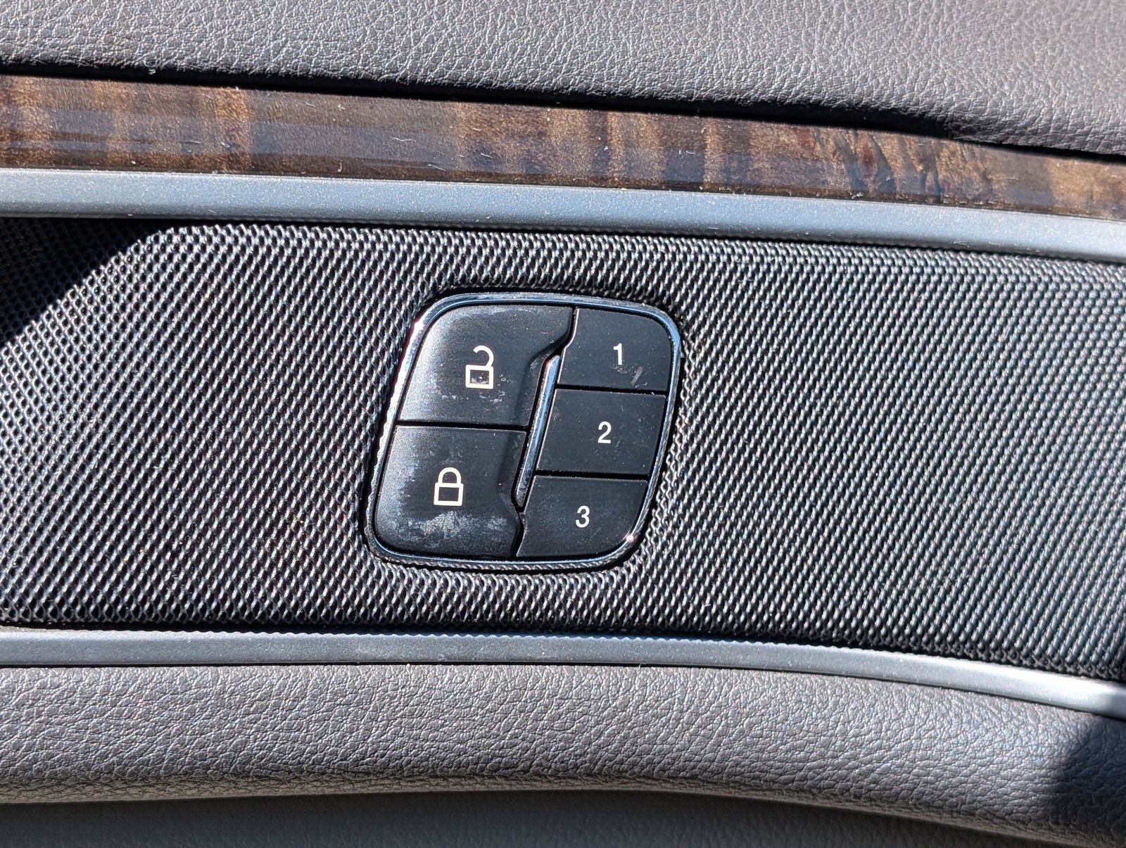 Used 2013 Lincoln MKZ AWD image 15