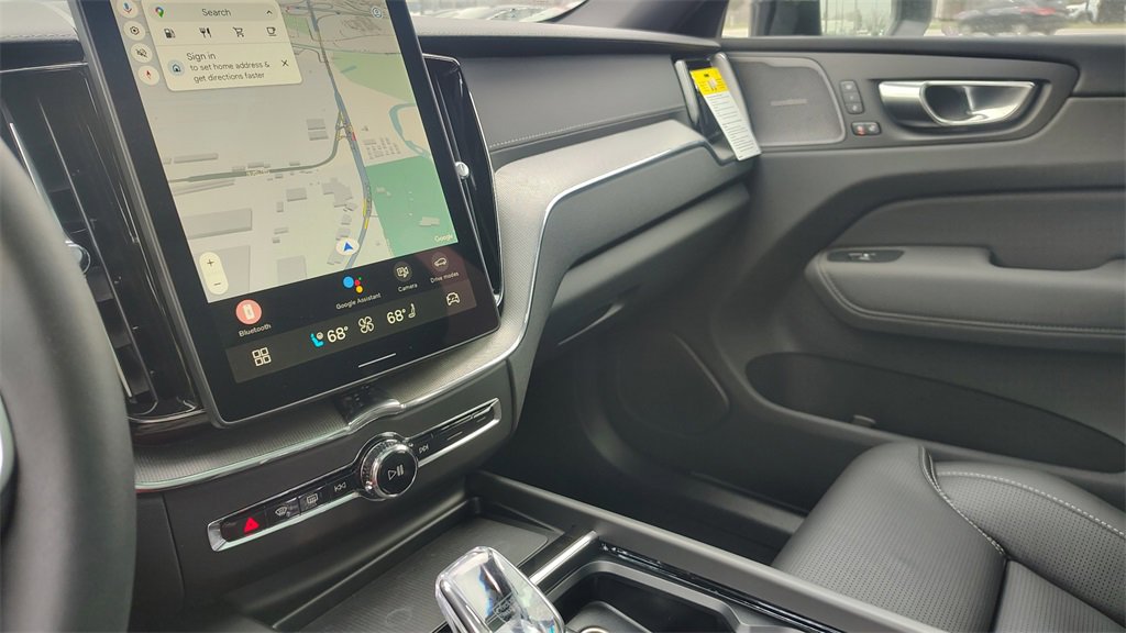 New 2026 Volvo XC60 B5 Ultra w/ Climate Package image 25