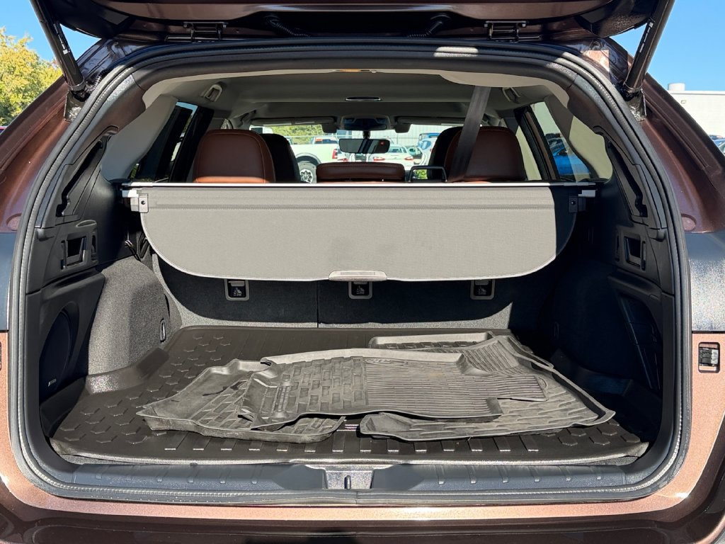 Certified 2021 Subaru Outback Touring AWD/4WD image 16