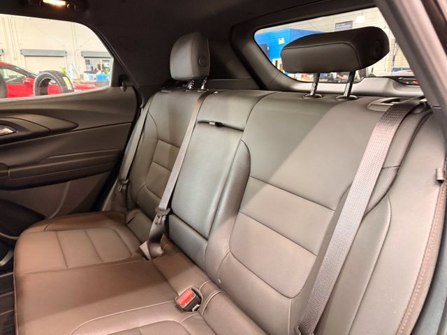 Used 2025 Chevrolet TrailBlazer RS w/ Convenience Package AWD/4WD image 24