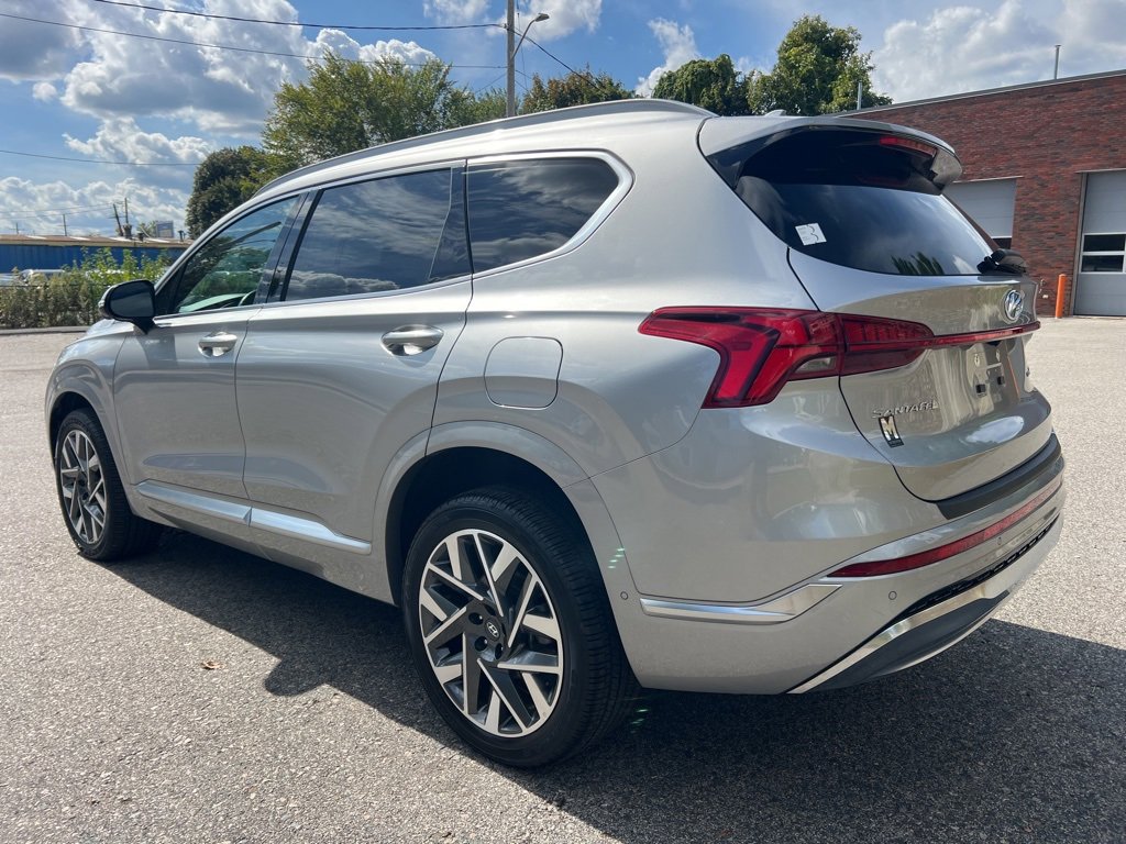 Used 2023 Hyundai Santa Fe Calligraphy image 3
