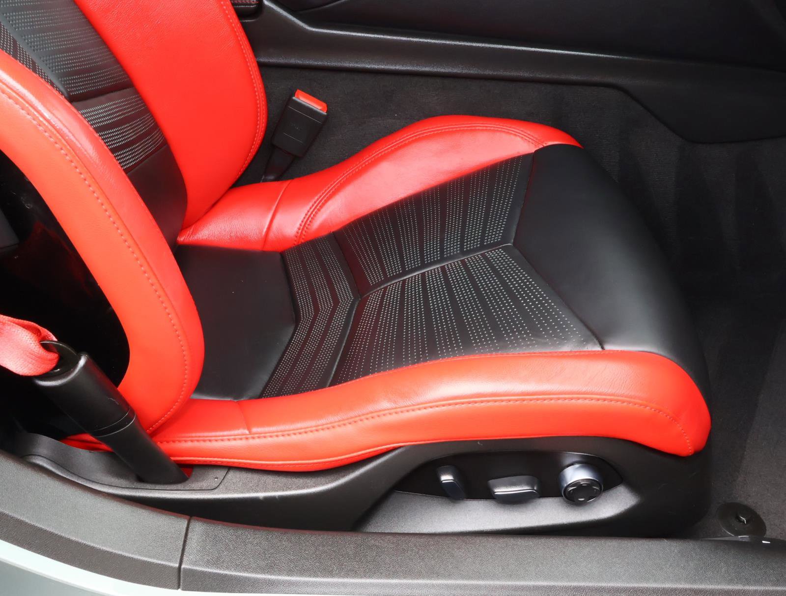 Used 2023 Chevrolet Corvette Stingray Preferred Conv w/ Z51 Performance Package RWD image 18