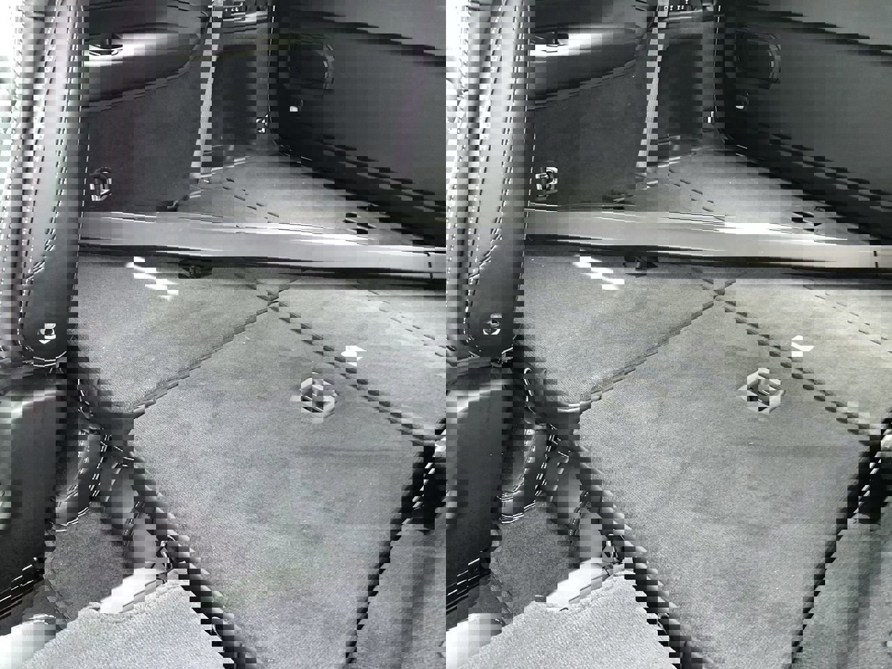 Used 2023 Jeep Grand Cherokee L Overland w/ Advanced Protech Group III image 20