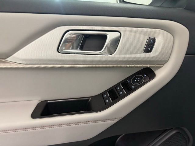 New 2026 Ford Explorer Active image 15