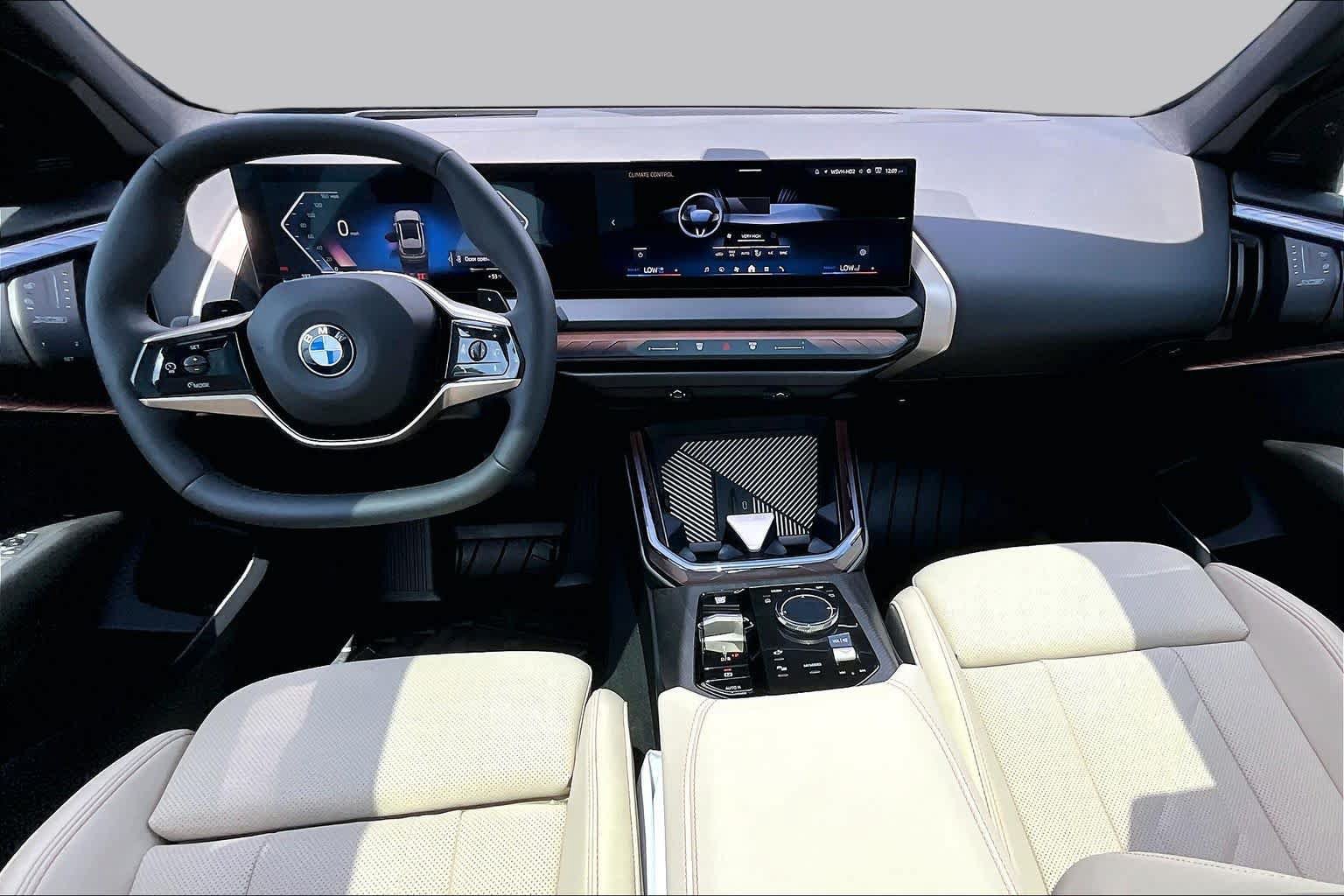Used 2025 BMW X3 xDrive30i w/ Premium Package AWD/4WD image 16
