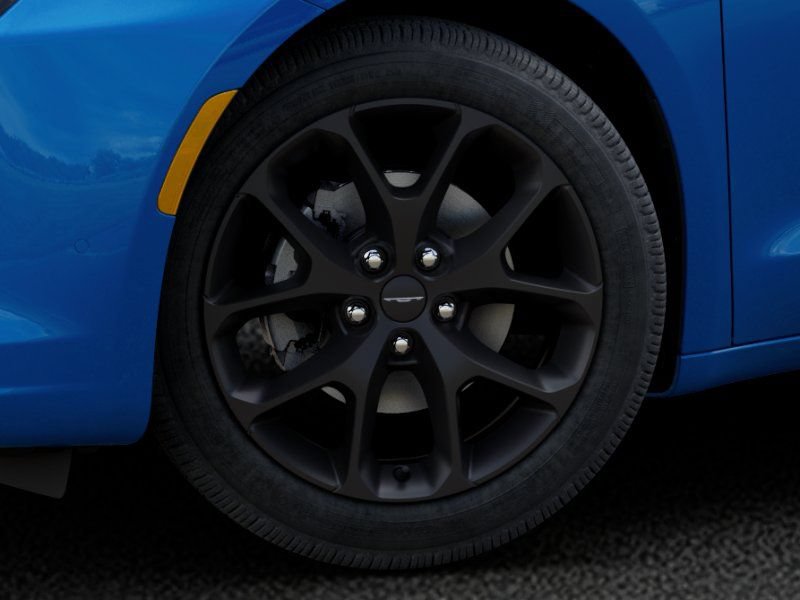New 2027 Chrysler Pacifica Limited FWD image 8
