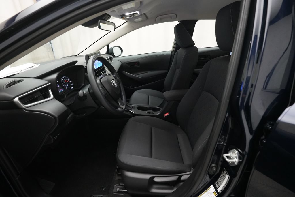 Used 2023 Toyota Corolla LE FWD image 7