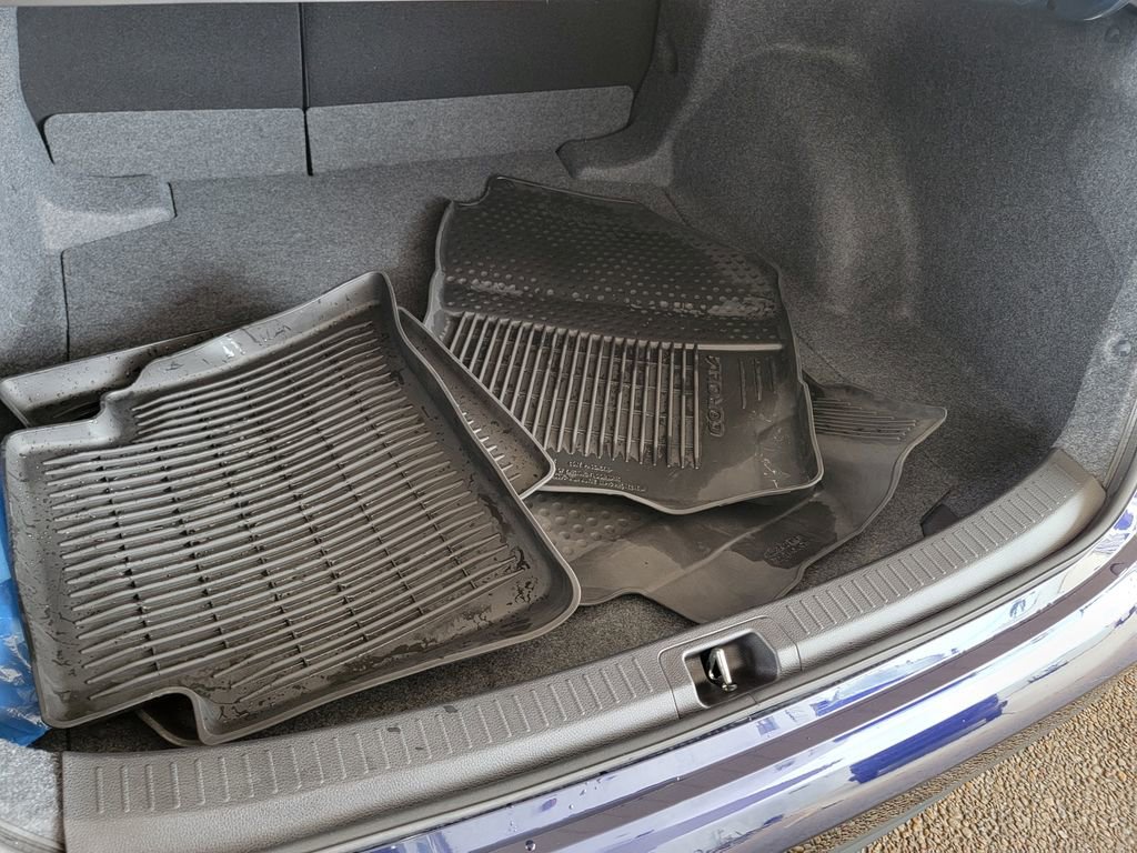 Used 2025 Toyota Corolla LE FWD image 16