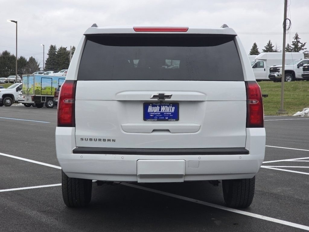 Used 2019 Chevrolet Suburban LT RWD image 14