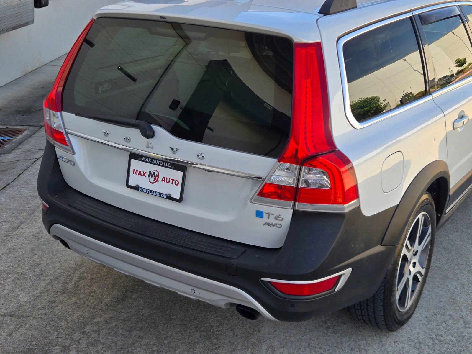 Used 2015 Volvo XC70 T6 AWD/4WD image 35