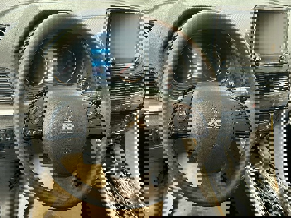 New 2026 Mitsubishi Eclipse Cross LE image 10