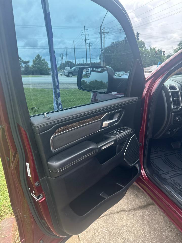Used 2019 RAM 1500 Laramie AWD/4WD image 21