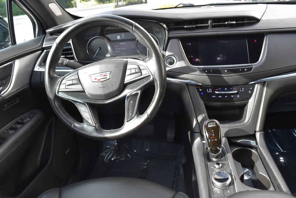 Used 2020 Cadillac XT5 Premium Luxury FWD image 12