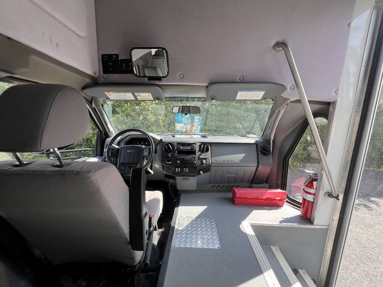 Used 2016 Ford F550 Luxury RWD image 29