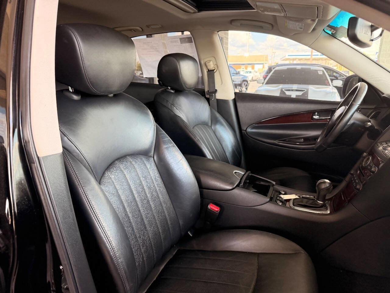 Used 2016 INFINITI QX50 2WD w/ Deluxe Touring Package image 35