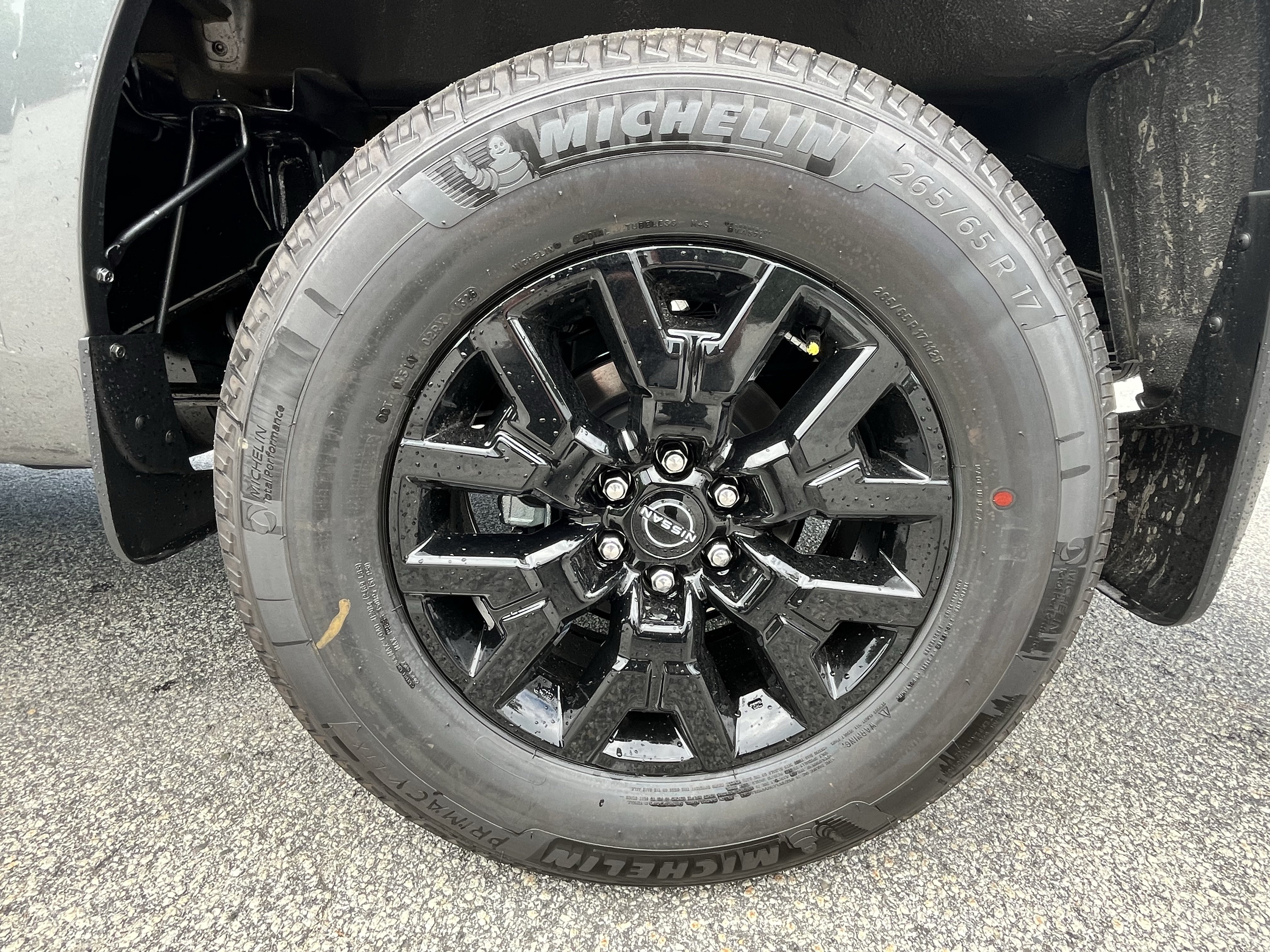 New 2026 Nissan Frontier SV w/ Tow Package AWD/4WD image 11