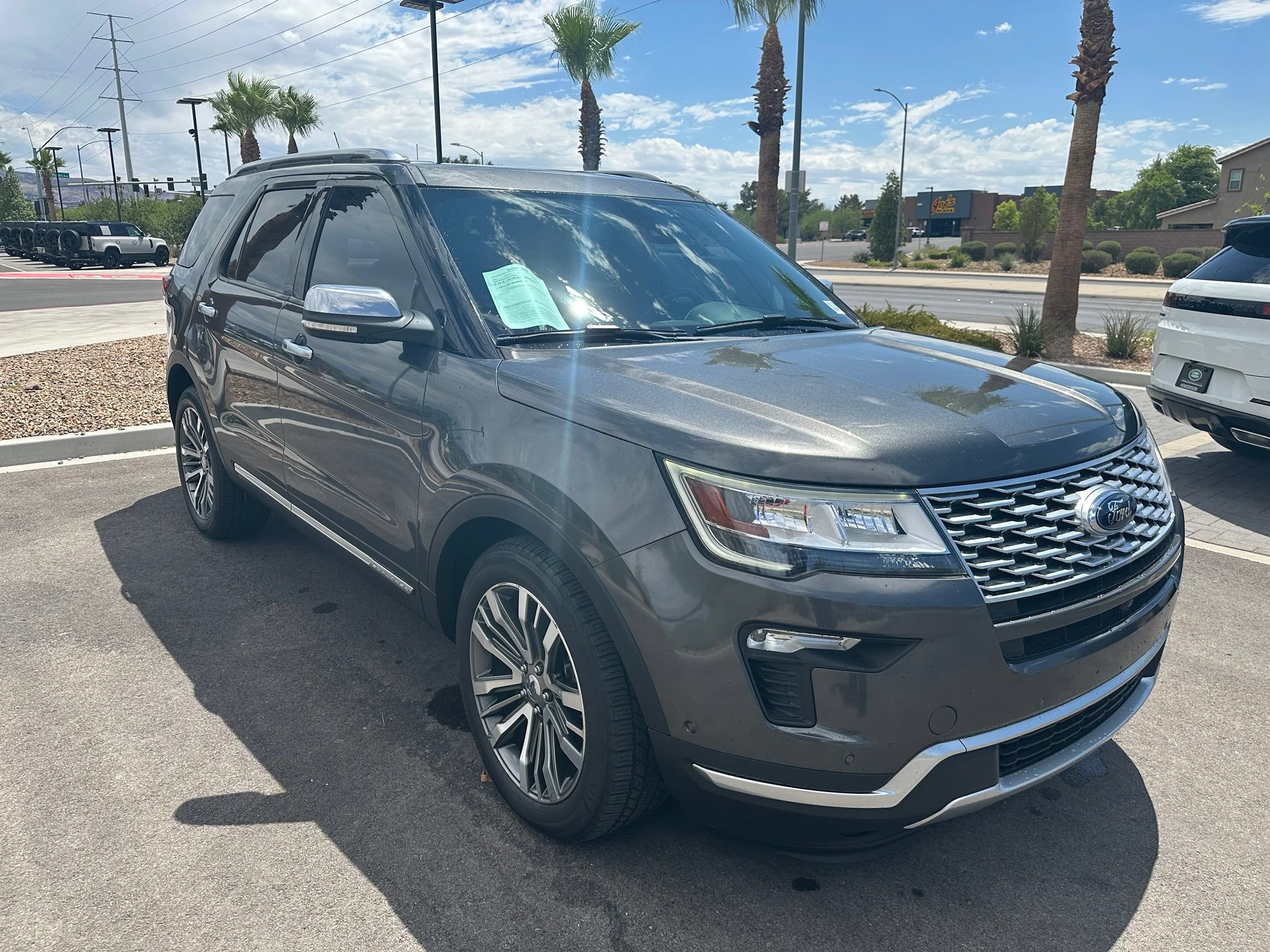 Used 2018 Ford Explorer Platinum AWD/4WD image 11